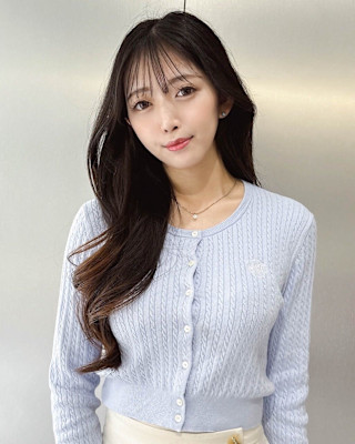 くびれウエーブ韓国風ロングレイヤー顔まわり艶髪