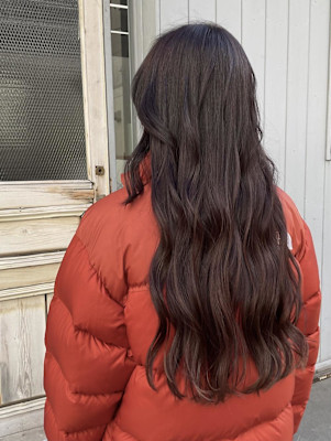 ロング　ナチュラルカラー　柔らか　ツヤ　暖色カラー