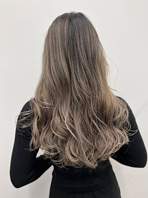 ミルクティーベージュ