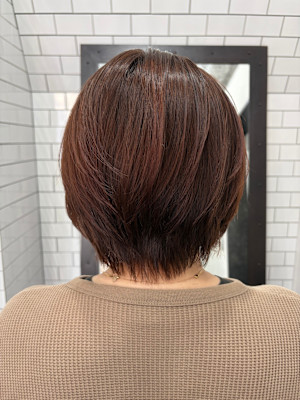 広島 髪質改善ストレート自然な丸みとツヤで若見えショート