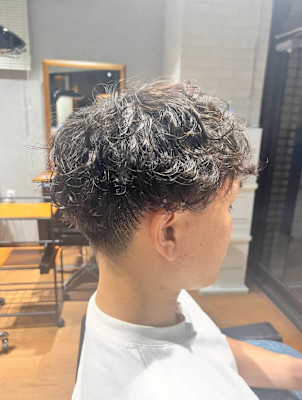 ツーブロック×無造作スパイラルパーマ