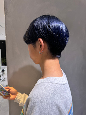 ネイビーブルーブルーブラックブリーチカラー