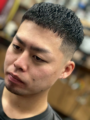 クロップスタイル＜理容室＞本厚木/海老名