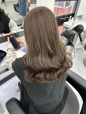 韓国風レイヤーカット【銀座駅/学割U24/前髪カット】