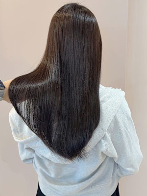 グレージュカラー ストレート 髪質改善 艶髪 透明感カラー