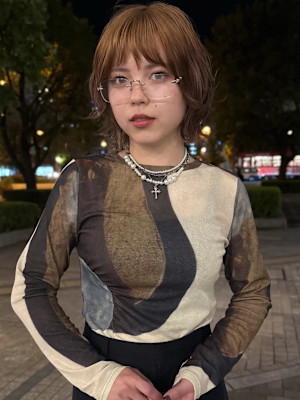 【feliceMICHI 別曽 遥也】ベージュカラー 外ハネ