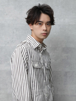 刈り上げ/ツーブロ/アッシュカラー