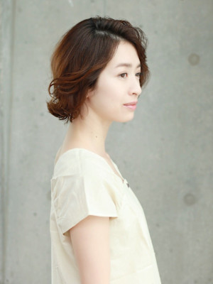 大人女性/横流しショート