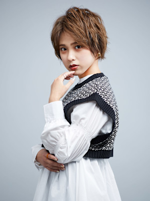 ベリーショート/センターパート