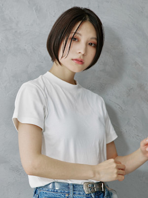 ナチュラルショートボブ