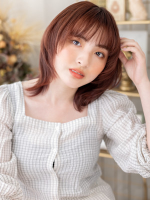 暖色系カラーひし形ミディ小顔ハッシュカット　シャギーボブ