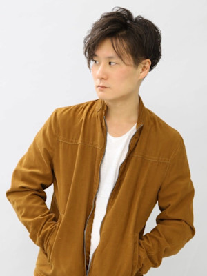 メンズパーマ/前下がり/刈り上げ