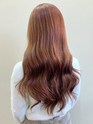 オレンジベージュ ダメージレスカラー 髪質改善 ゆる巻き