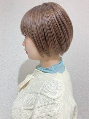 ミルクティーアッシュベージュ マッシュ ブリーチ 髪質改善