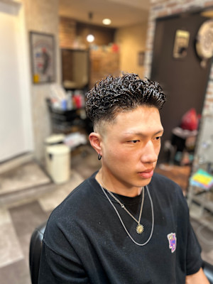 宮城リョータスキンフェードパーマスタイル