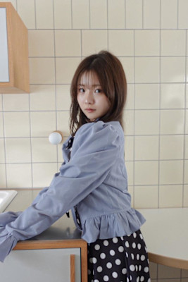 透明感ベージュ