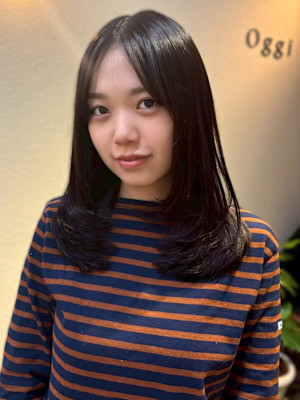 レイヤーカット 黒髪 顔周りカット 顔周りレイヤー 20代