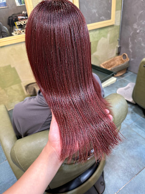 秋にオススメ、レッドカラー