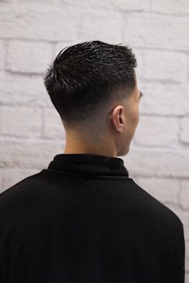 ソフトモヒカンフェードショート