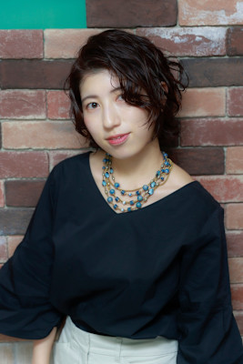 大人っぽいエアリーボブ