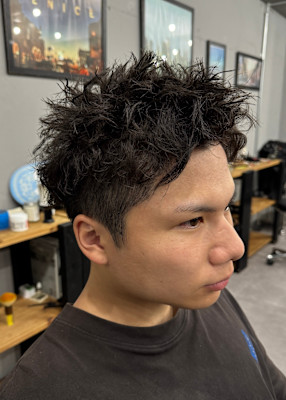 WAVY 桜木町店　スパイキーショート×スパイキーパーマ
