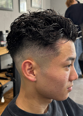 WAVY 桜木町店　フェードカット×宮城リョータパーマ