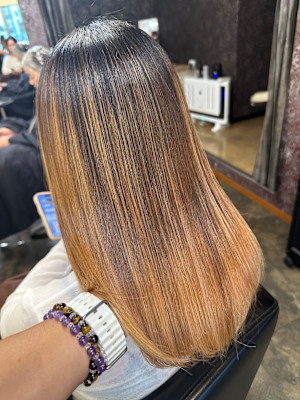 ブリーチ毛でも叶う💖しっとりまとまるツヤ髪ストレート♪