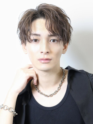 センターパートスパイラル