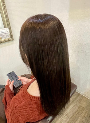 チャコールブラウン