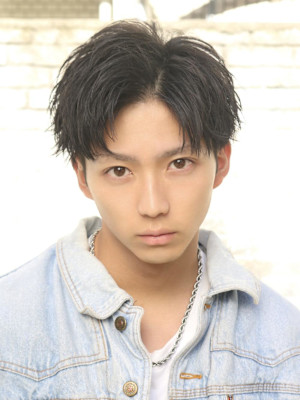 アップバングショート