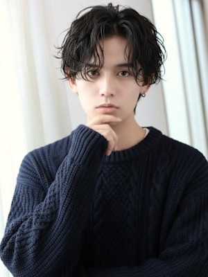 大人の色気センターパート｜自由が丘で人気のメンズパーマ