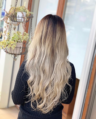 【ふんわり柔らか♪】透明感ベージュの大人バレイヤージュ✨️