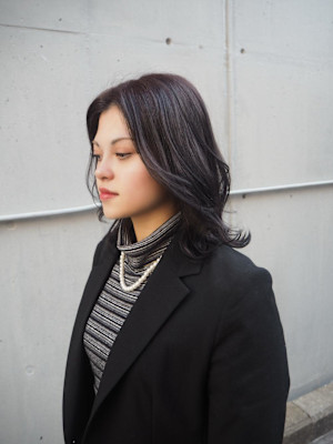 透明感ダークグレージュ