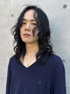 メンズロング　ルーズパーマ　ウルフ