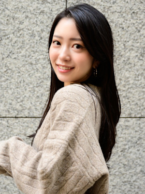 レイヤーカット 髪質改善ストレート 艶髪 黒髪 20代