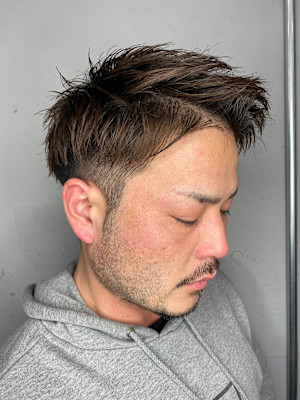 アップバングショート