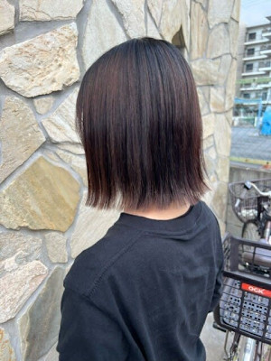 切りっぱなしボブ×酸性ストレート