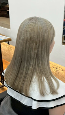 ロングヘア×ミルクティーカラー大人可愛い/ブリーチ/宇品美容