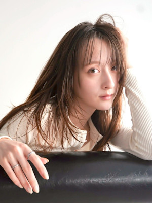 韓国顔まわりレイヤーカットグレージュオリーブベージュブラウン