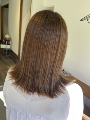 ナチュラルブラウン×外ハネミディアム