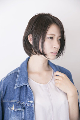 シンプルが引き込まれるΩ小顔ボブ