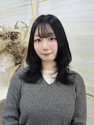 《高橋亜美》アッシュブラック/ハッシュカット