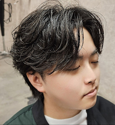 20代、30代おすすめ！爽やかフェザーパーマ