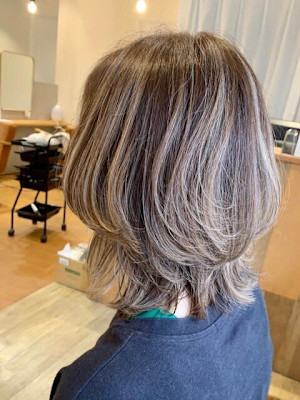 ウルフスタイル×アッシュベージュハイライト30代40代50代