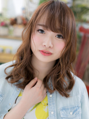 大人可愛い斜めバンググラデーションカラー　オリーブグリーン