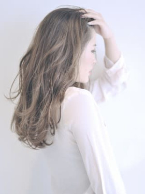 縮毛矯正ストレー トくびれヘア夏ハイライトカラーロングヘア