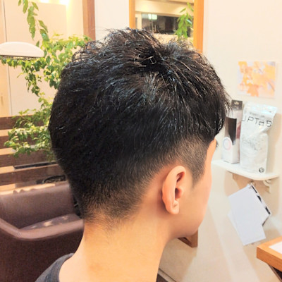 30代40代50代　刈り上げビジネスショート