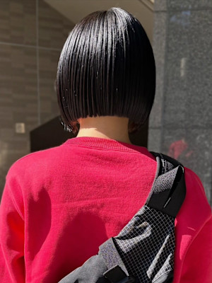 【feliceMICHI 別曽 遥也】黒髪 切りっぱなしボブ