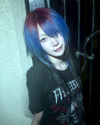 ルーツカラー　ケアブリーチ　ブリーチカラー　表参道/原宿