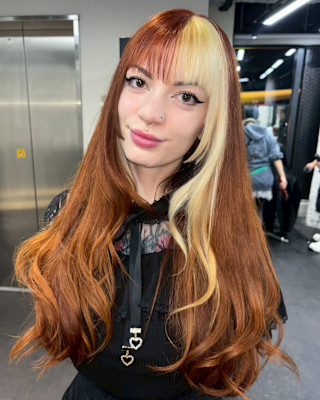 セクションカラー　ケアブリーチ　ブリーチカラー　表参道/原宿